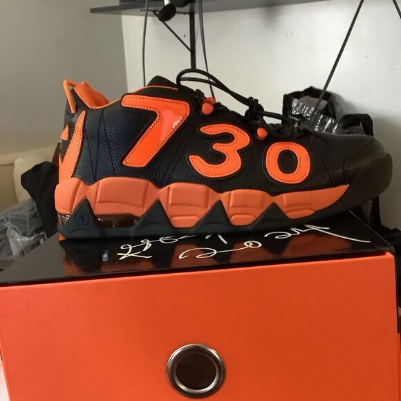 730 Footwear Baller Pros Halloween Edition, Size (10), Signed Box By ASSPIZZA - Picture 1 of 13